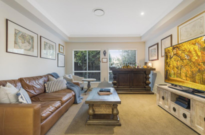 Nhà cao cấp thanh lịch